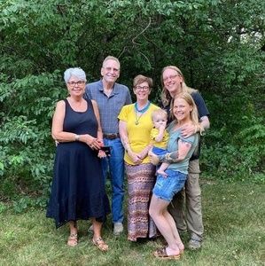 Meet your Posher, Lisa